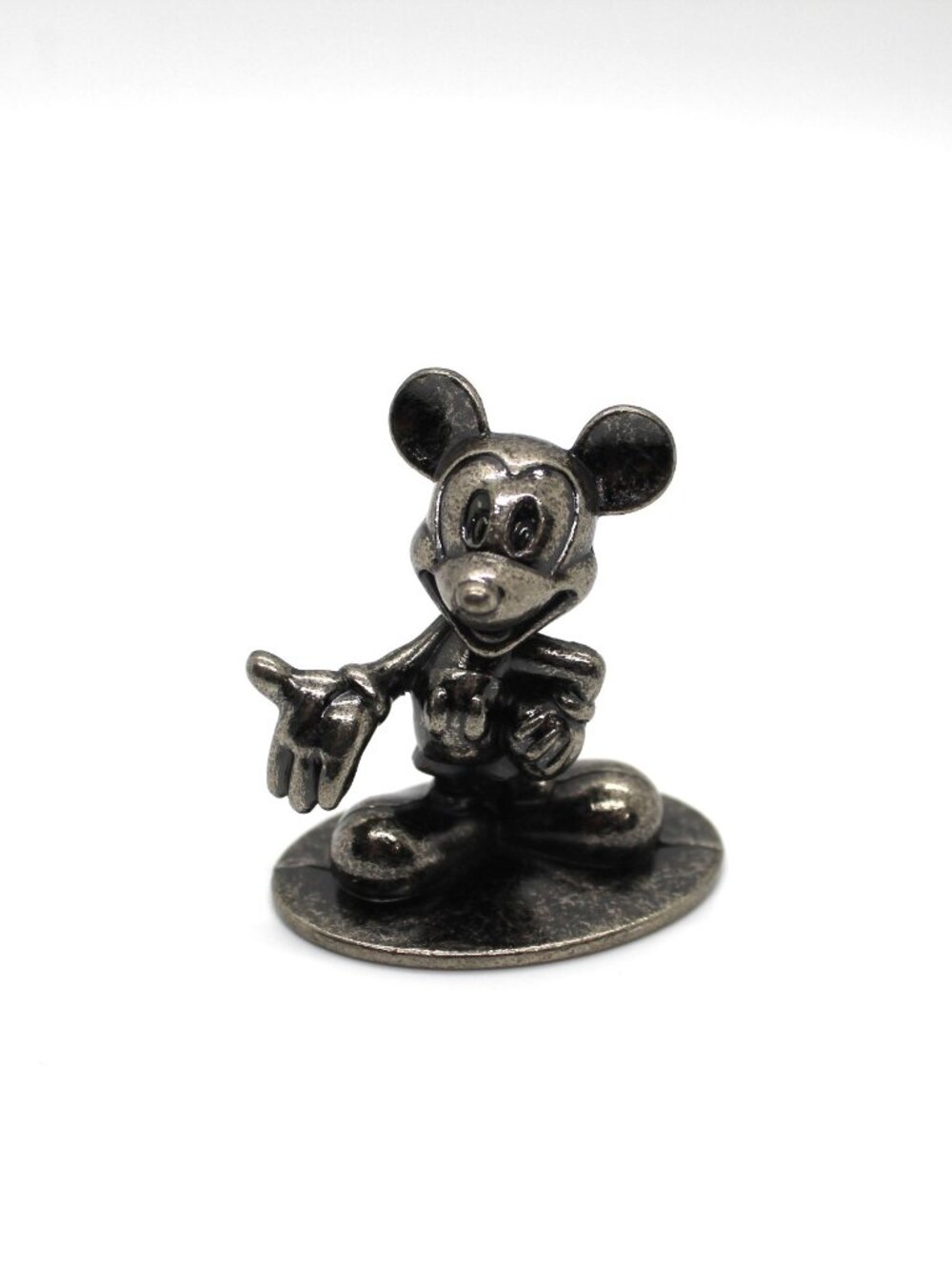 Disney Magic Kingdom 2004 Board Game Mickey Mouse Pawn Replacement Piece